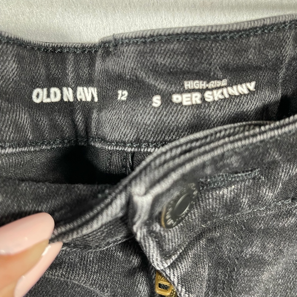 Old Navy Womens 12 High Rise Super Skinny Jeans Faded Black Wash Stretch - Picture 2 of 8